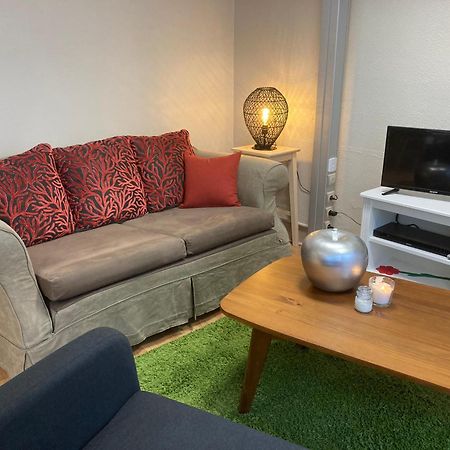 Gite D'Avalon Appartement 5 Динан Экстерьер фото