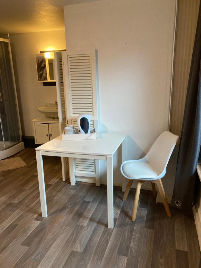 Gite D'Avalon Appartement 5 Динан Экстерьер фото