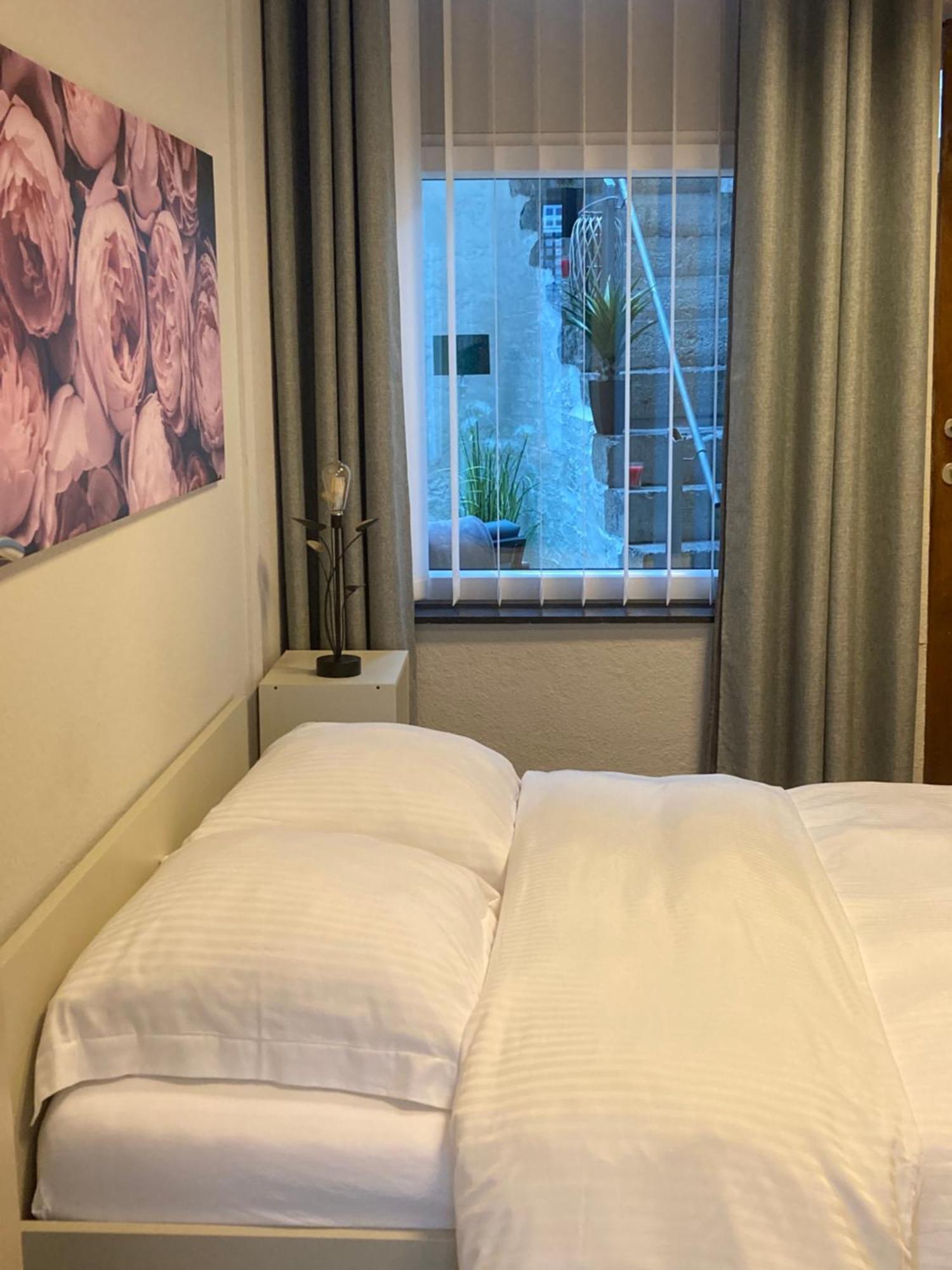 Gite D'Avalon Appartement 5 Динан Экстерьер фото